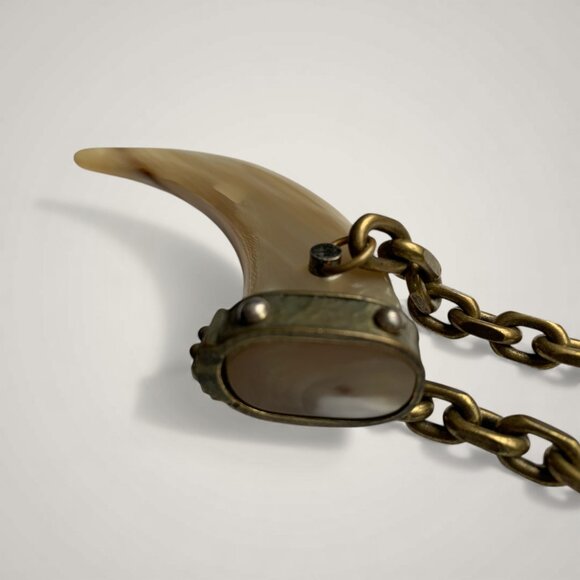 AUTHENTIC VINTAGE LANVIN Dark Gold 4 " White Horn Necklace Bold Chunky - Picture 4 of 4